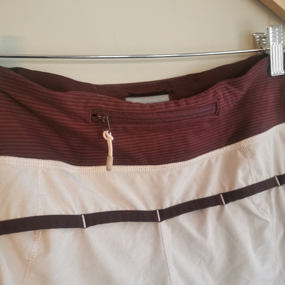 Lululemon Speed Up Low-Rise Short - Picture 6 of 7